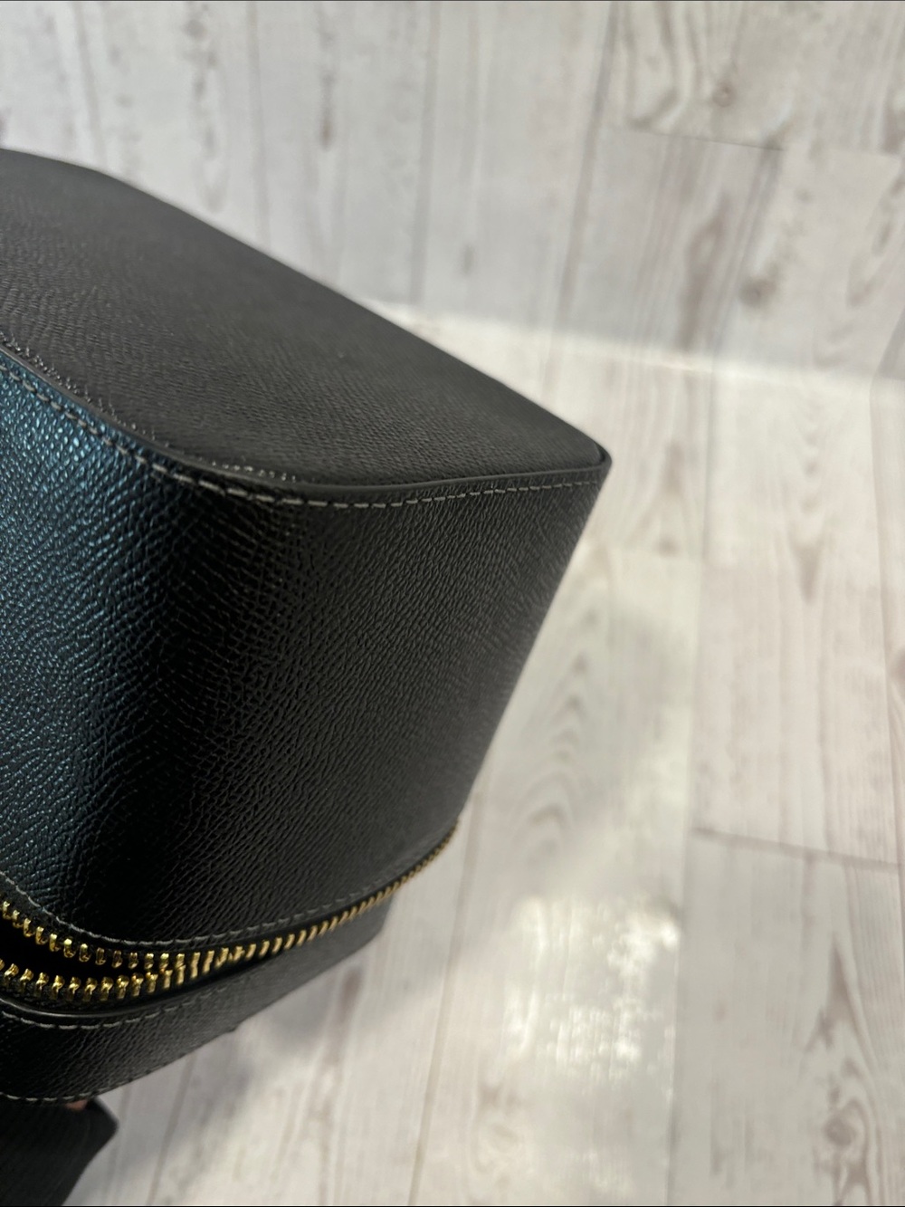 Coach Black Leather Vanity Case with Gold Hardware - Picture 9 of 11